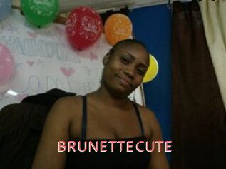 BRUNETTECUTE