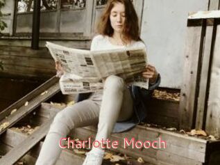 Charlotte_Mooch
