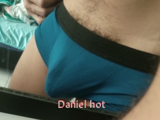 Daniel_hot