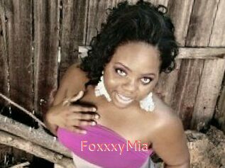 FoxxxyMia
