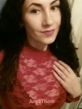 JulyaThom