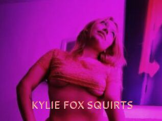 KYLIE_FOX_SQUIRTS