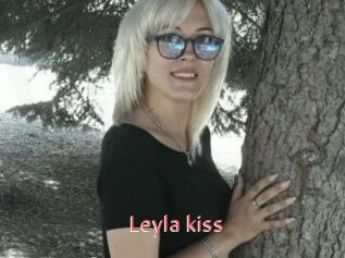 Leyla_kiss