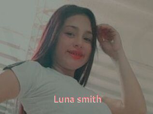 Luna_smith