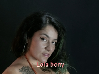Lola_bony