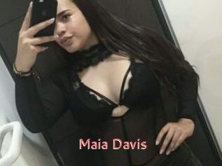 Maia_Davis