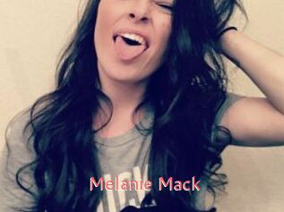 Melanie_Mack