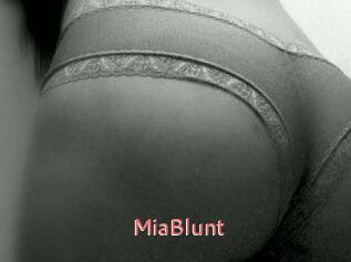 MiaBlunt