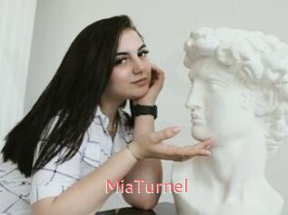 MiaTurnel