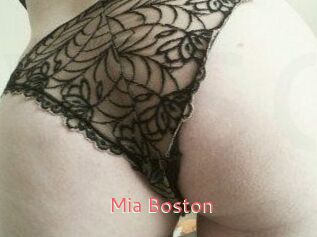 Mia_Boston