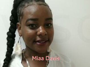 Miaa_Davis