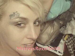 MistressRoxxiSmith