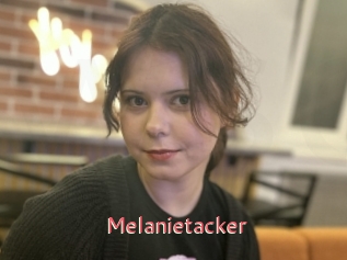 Melanietacker