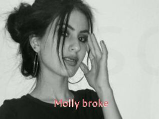 Molly_broke