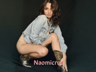 Naomicruz