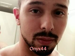 Onyx44
