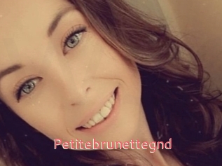 Petitebrunettegnd
