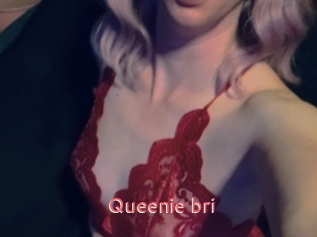Queenie_bri