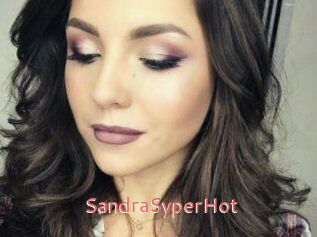SandraSyperHot