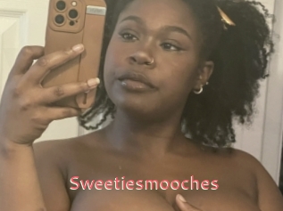 Sweetiesmooches
