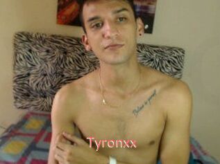 Tyronxx